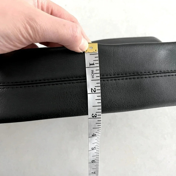 NWOT DKNY Donna Karan/ ๐ฐ2 for $10๐ฐ Black faux leather/ Cosmetic/ Travel bag - Picture 8 of 10